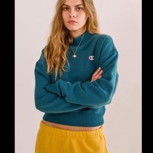 Champion reverse mock neck cropped sweatshirt